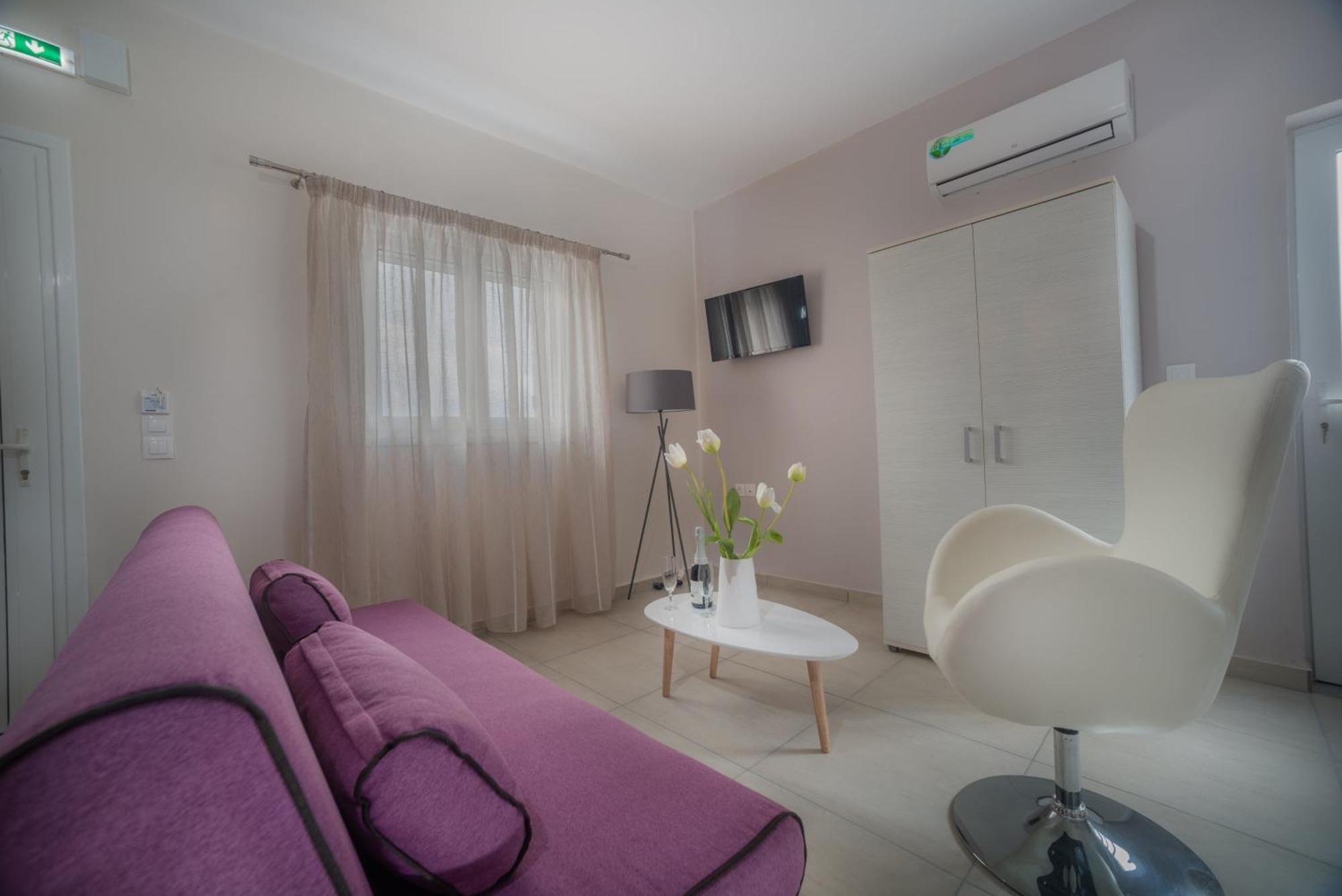 Tesys Studios And Apartments 라가나스 외부 사진