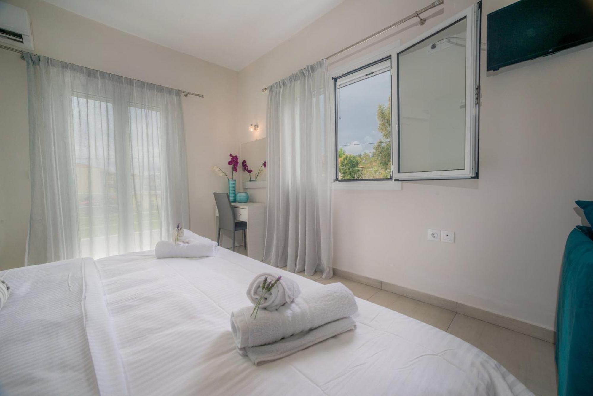 Tesys Studios And Apartments 라가나스 외부 사진