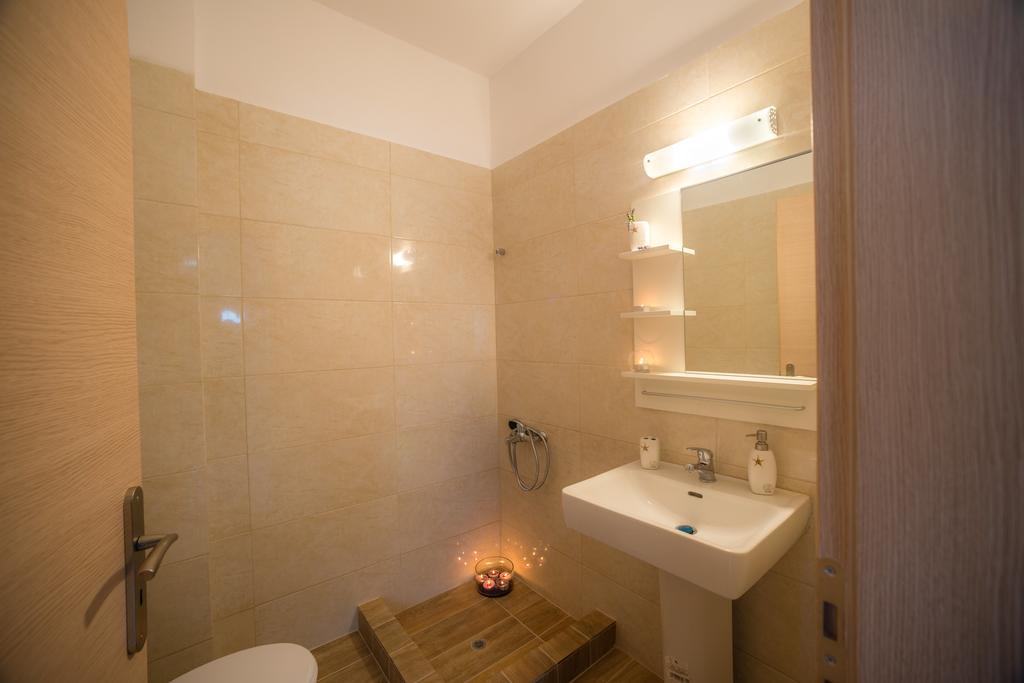 Tesys Studios And Apartments 라가나스 외부 사진